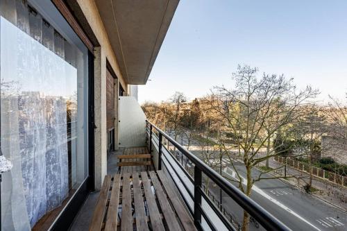 Grand appartement avec balcon 3chambres Tour Eiffel 8 min en train