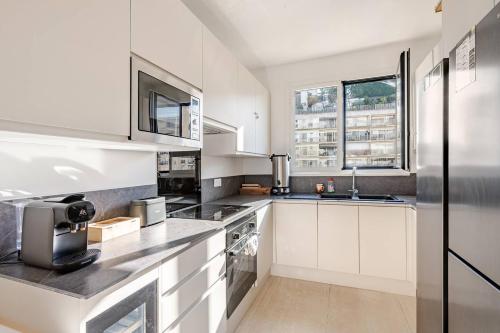 Grand appartement avec balcon 3chambres Tour Eiffel 8 min en train