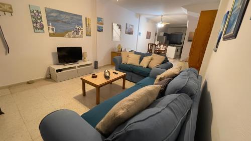 Home Away - 2bedroom with Garden