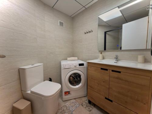 Seaside Haven Apartment photo 4
