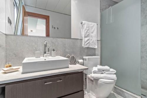 Cozy Apartment for 2 on Exclusive Street Madrid