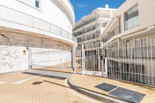 Relaxing Apartment with Terrace & BBQ REMS photo 44