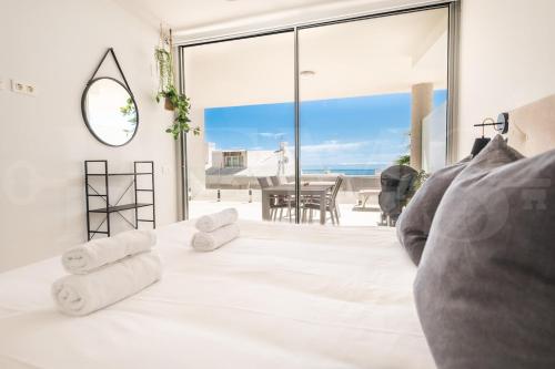Relaxing Apartment with Terrace & BBQ REMS photo 18