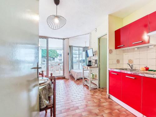 Apartment Floralies I-5 by Interhome