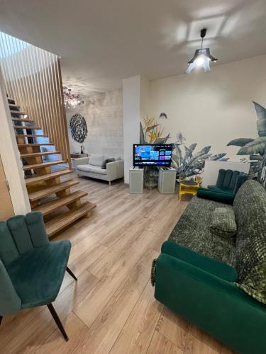 Idéal groupe tarif long séjour maison 4chambres 8lits 2salles de bain 3wc terrasse stationnement gratuit