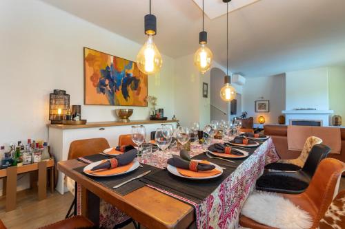 Casa Palmeiras Luxury Tranquil area BBQ Large Pool