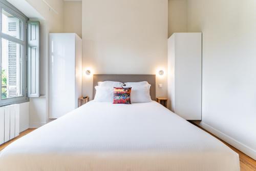 Appartements de standing très bien situé aux portes de Quinconces
