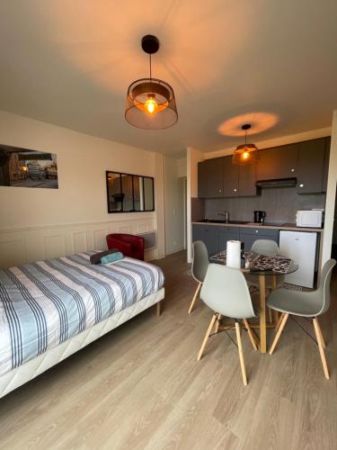 Llit o llits en una habitació de La Belle Echappée