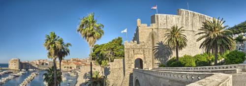 Apartment 5242-1 for 2 Pers in Dubrovnik