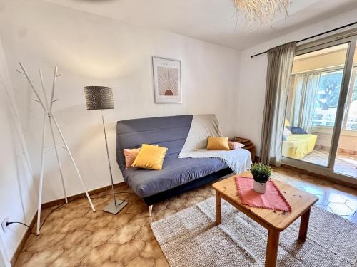 Charmant appartement sur le port de Hyères, proche des plages