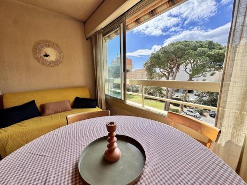 Charmant appartement sur le port de Hyères, proche des plages