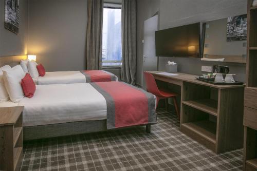 Standard Twin Room - Non-Smoking