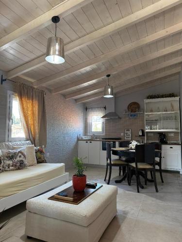Katrin's Penthouse & Katrin's Apartment-Alepou Corfu