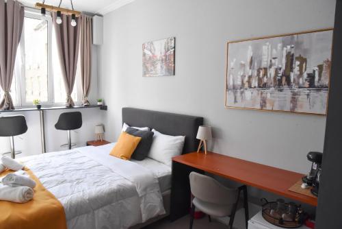 Aiolou street rooms & apartments#