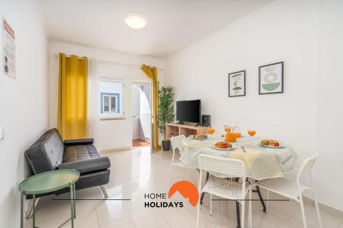 #162 Sumertime Flat by Home Holidays