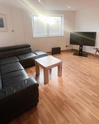 Harbour Front Apartment with free parking photo 3