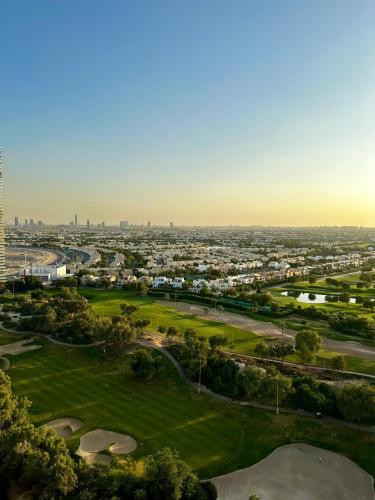 Serene Stay with Golf Course view, Fairways, Greens & Views