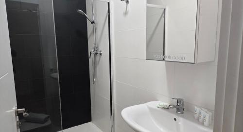 Velarde Suites by Del Parque Flats
