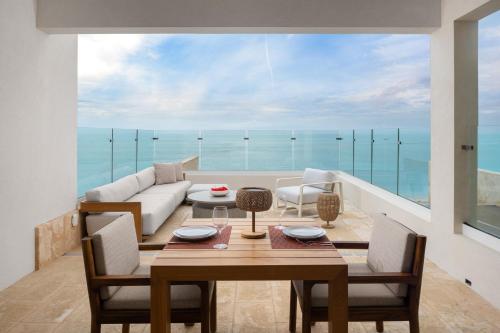 The Strand Turks and Caicos photo 3