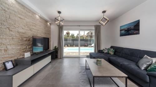 Modern villa Danica with pool in Zadar