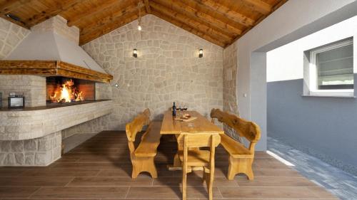 Modern villa Danica with pool in Zadar