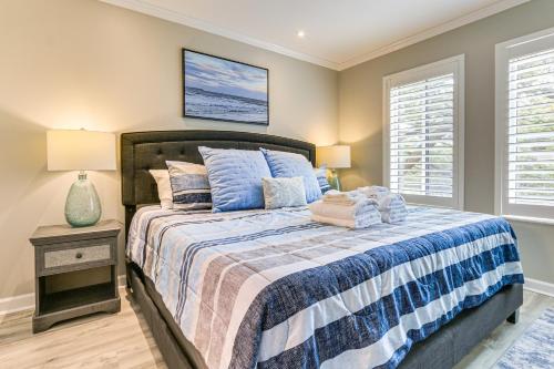 Beachfront Getaway! Hilton Head Resort Condo photo 9