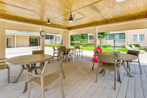 Beachfront Getaway! Hilton Head Resort Condo photo 24