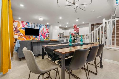 Disney Retreat w Pool, Arcade Themed Rooms photo 5