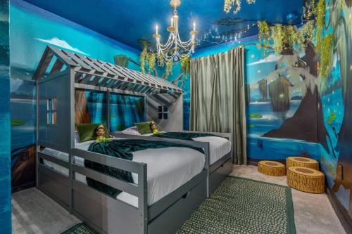 Disney Retreat w Pool, Arcade Themed Rooms photo 12