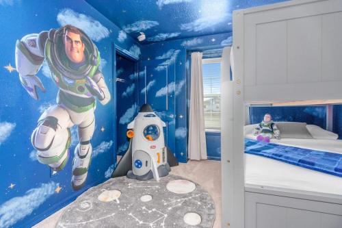 Disney Retreat w Pool, Arcade Themed Rooms photo 44