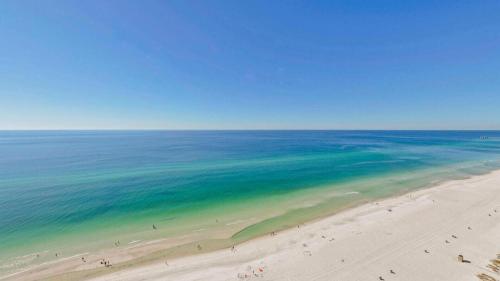 Beachfront Studio #709 at Majestic photo 47