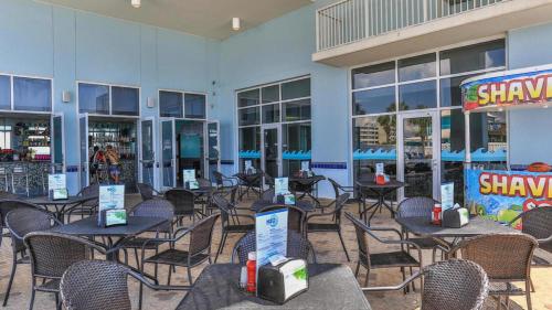 Beachfront Studio #709 at Majestic photo 54