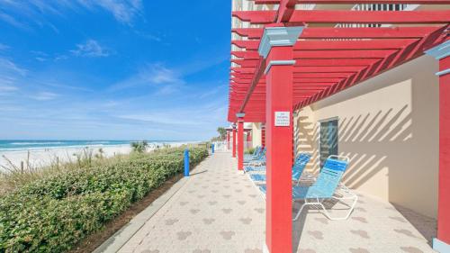 Beachfront Studio #709 at Majestic photo 43