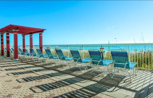Beachfront Studio #709 at Majestic photo 44