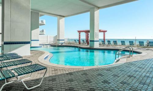 Beachfront Studio #709 at Majestic photo 45