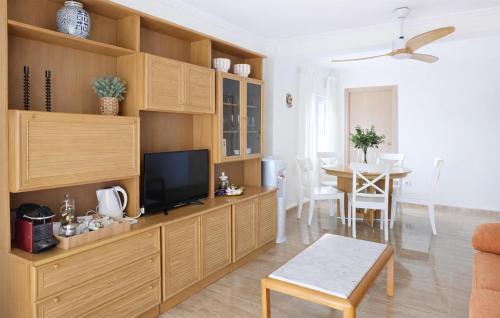 Amazing Apartment In Valencia With Swimming Pool