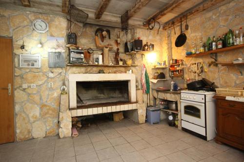 Studio Orebic 648b