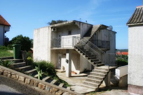 Apartments with parking space Supetarska Draga - Gonar, Rab - 5016