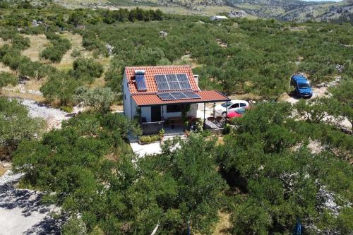 Secluded holiday house Marina - Trogir - 25320