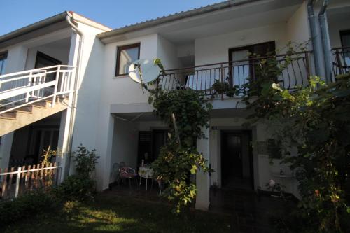 Apartments with parking space Porec - 7137
