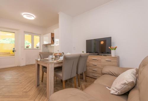 Apartments with parking space Sali, Dugi otok - 8112