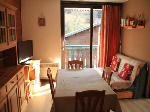 Apartment in Chatel with balcony