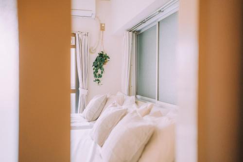 Bright & Convenient 1BR in Hakata, Steps from STN