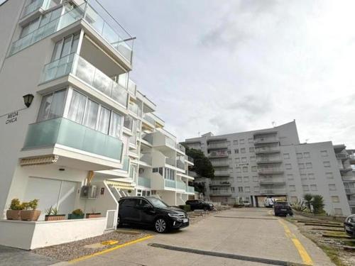 Appartement proche plage avec parking et climatisation à Roses