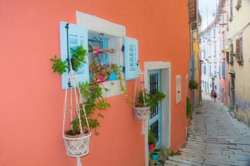 Villa Kristina Family Retreat with Pool - Happy Rentals