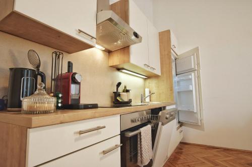 Central Apartment in Graz stylish & cozy I self check-in