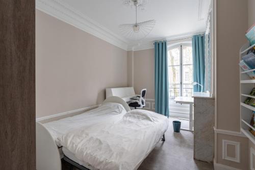 Bright And Spacious 3BDR Apt Near Eiffel Tower