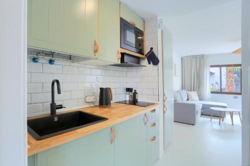 Casa Maku - Brand new family apt few steps from amazing pool