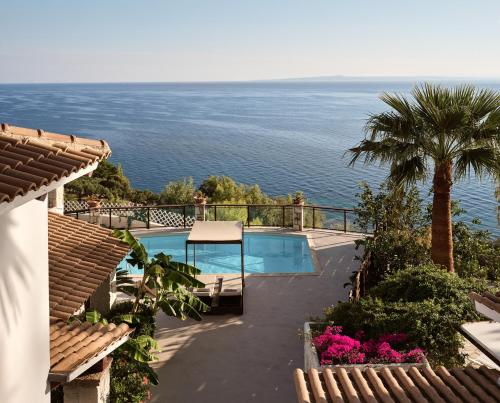 Villa Yiannis - private pool & endless sea view, by ZanteWize