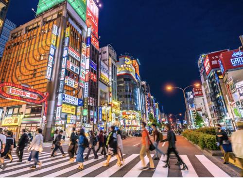 HIgashi-Shinjuku 1011
